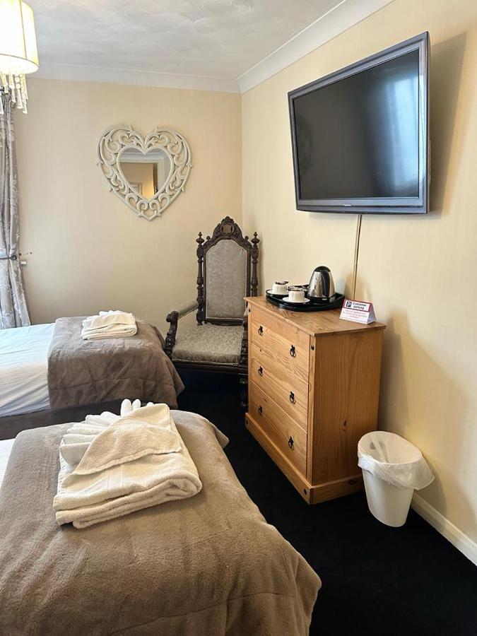 The Swan Inn Salisbury Wilton  외부 사진