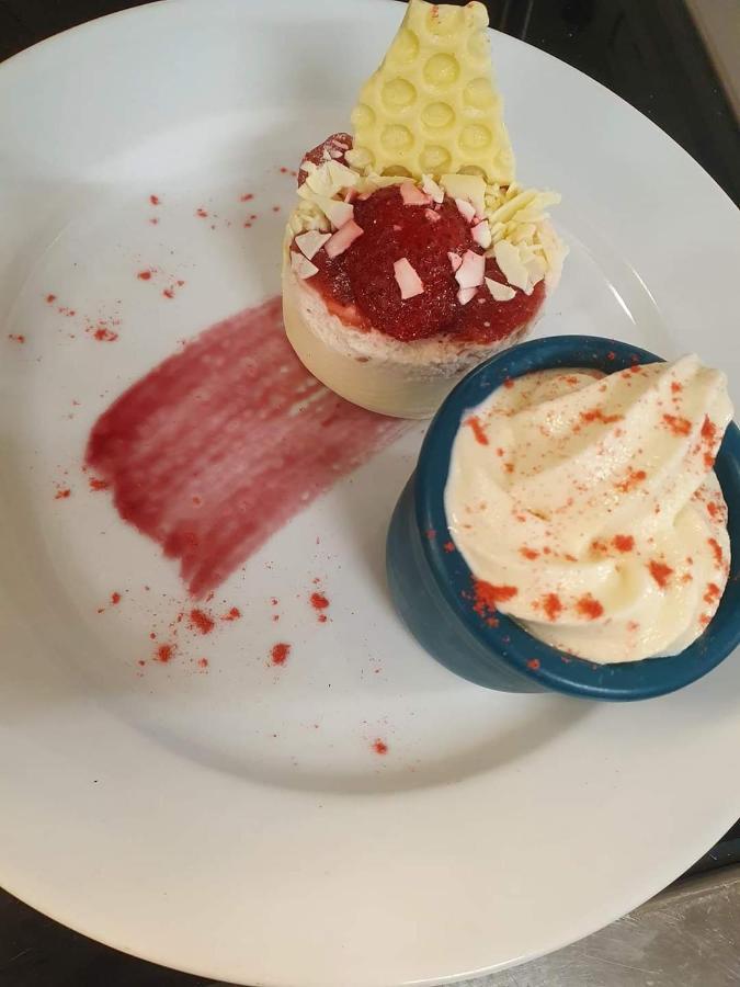 The Swan Inn Salisbury Wilton  외부 사진
