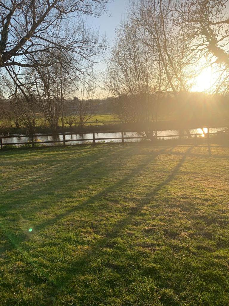 The Swan Inn Salisbury Wilton  외부 사진